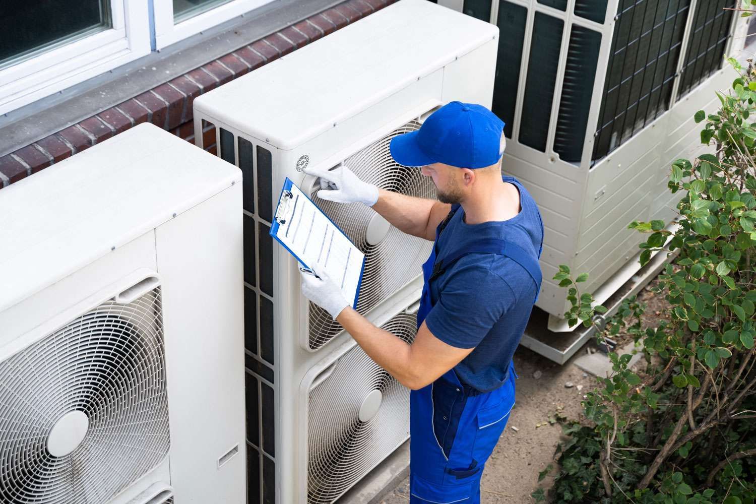 COMMERCIAL VRV/VRF Repair -  Solace Air Conditioning Solihull